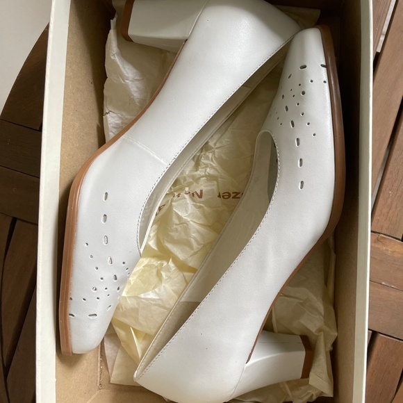 White Genuine Leather Naturalizer Shoes 8 1/2 W - Picture 3 of 5